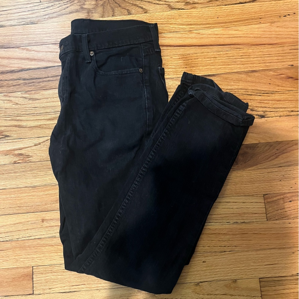 Men’s Levi’s Black Jeans 33 / 32
